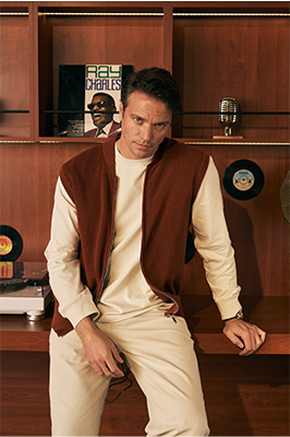 FENG, uluslararası toptan satış tecrübesiyle mağazalar için sürdürülebilir koleksiyonlar üretir. Zamanında teslimat, istikrarlı kalite ve uzun vadeli iş birlikleriyle çalışır.